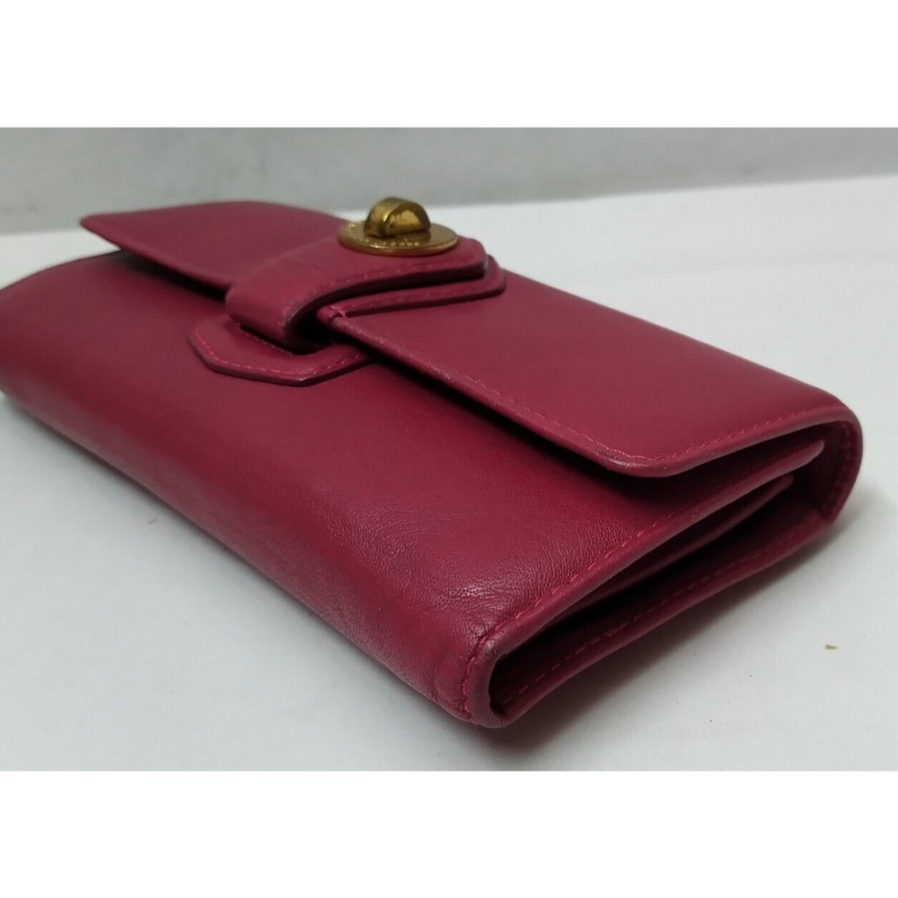 Marc by Marc Jacobs Red Leather Turnlock Credit Card ID Windows Trifold Wallet - Picture 7 of 16